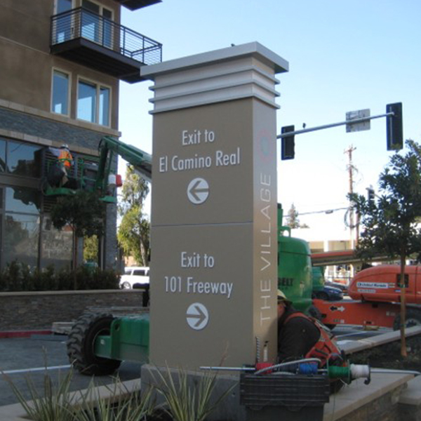 pylon signs